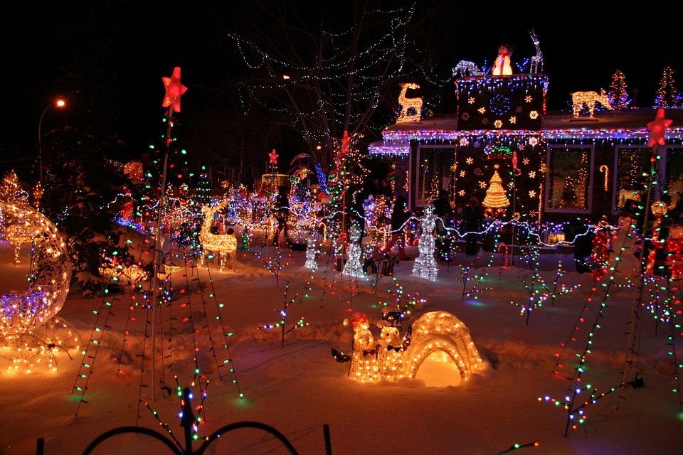The Best Holiday Light Installation in St. Joseph MO