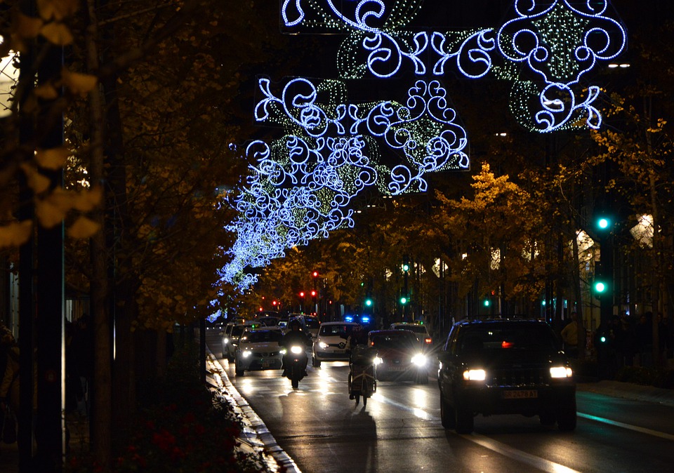How Much Does Holiday Light Installation Cost in St. Joseph MO